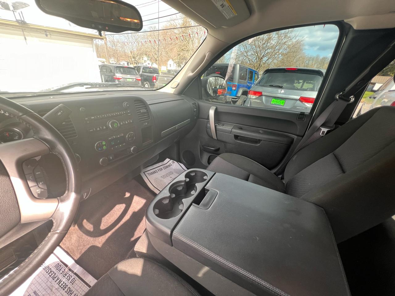 Chevrolet Silverado 1500 4WD Ext Cab 143.5" LT 2012