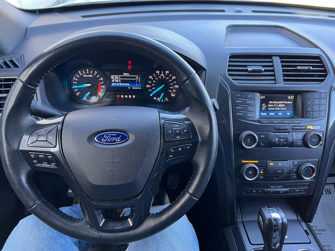 Ford Explorer XLT 4WD 2018