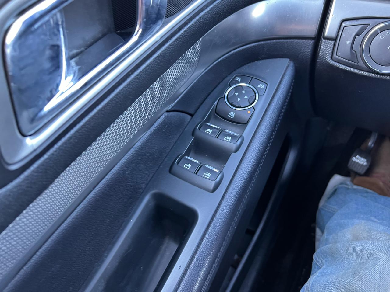 Ford Explorer XLT 4WD 2018