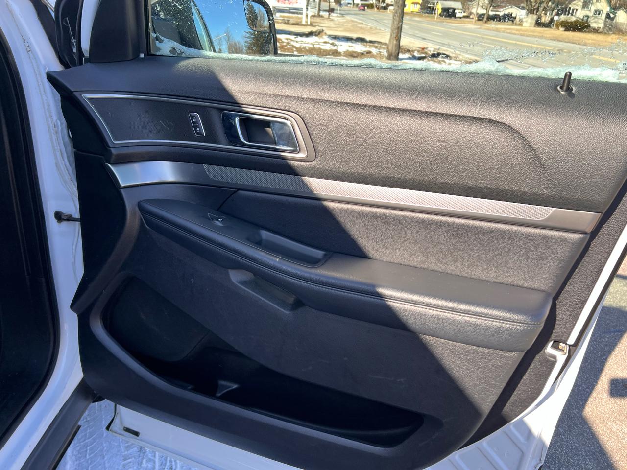 Ford Explorer XLT 4WD 2018