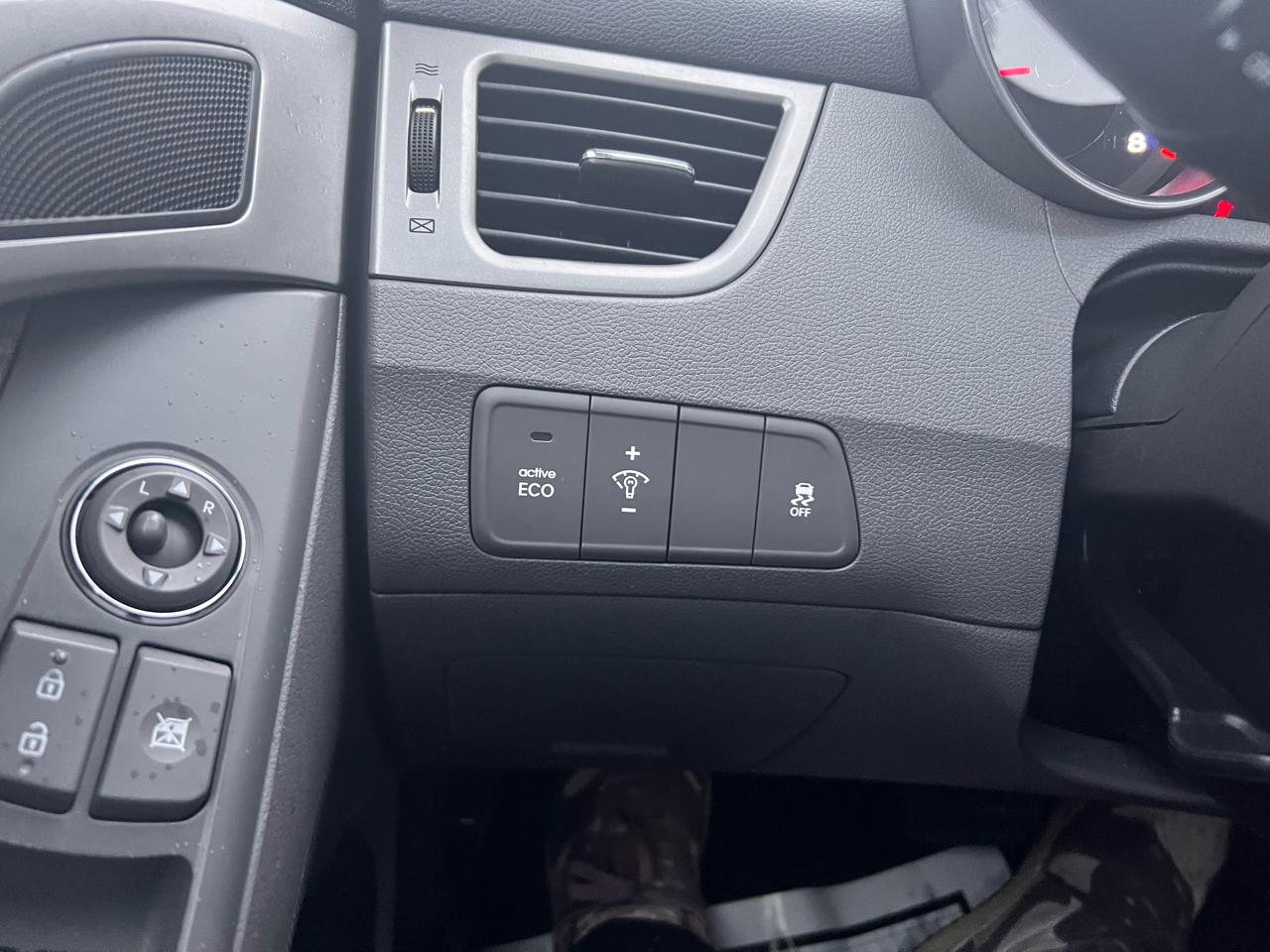 Hyundai Elantra 4dr Sdn Auto GLS PZEV (Alabama Plant) 2012