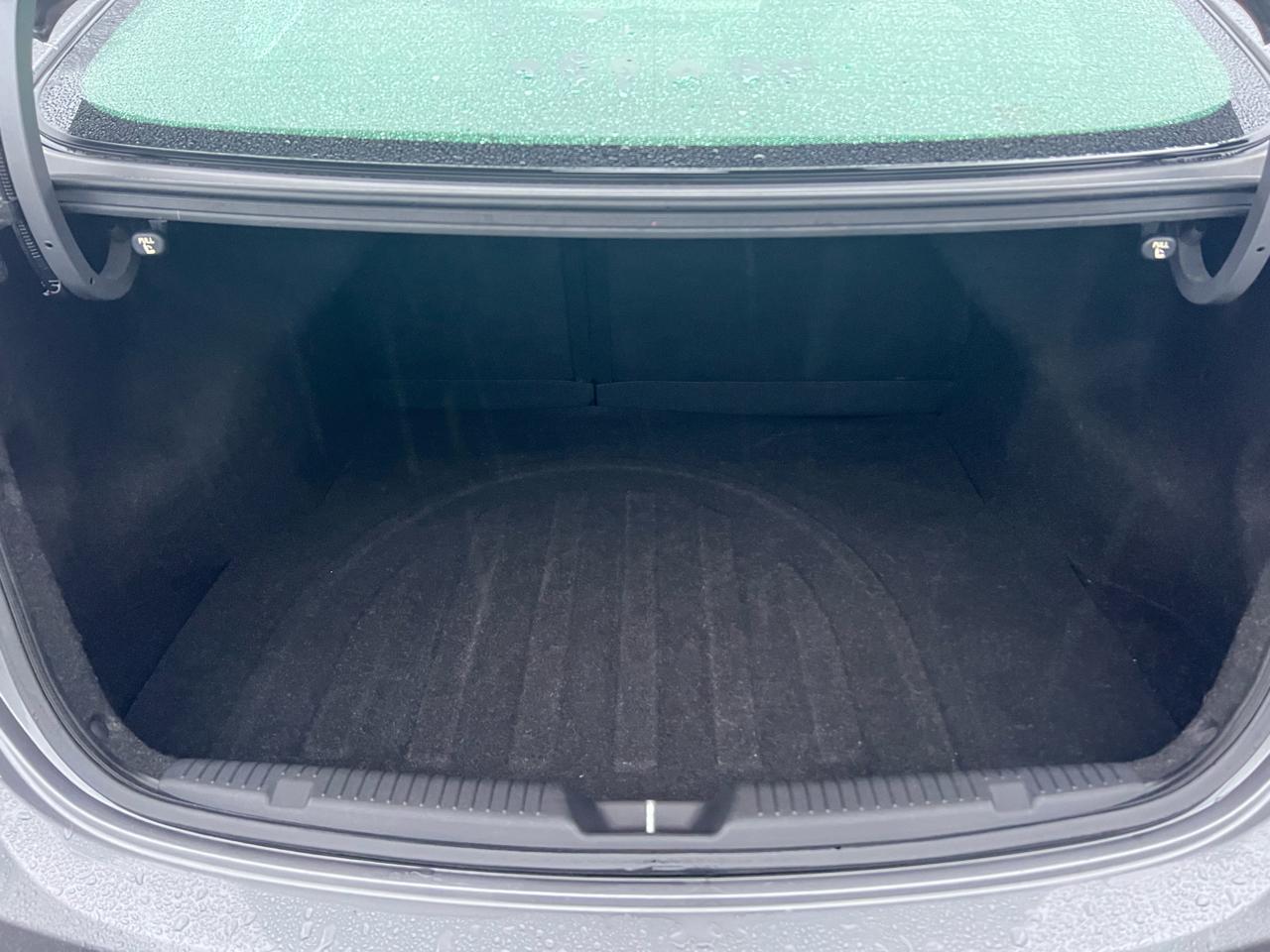 Hyundai Elantra 4dr Sdn Auto GLS PZEV (Alabama Plant) 2012