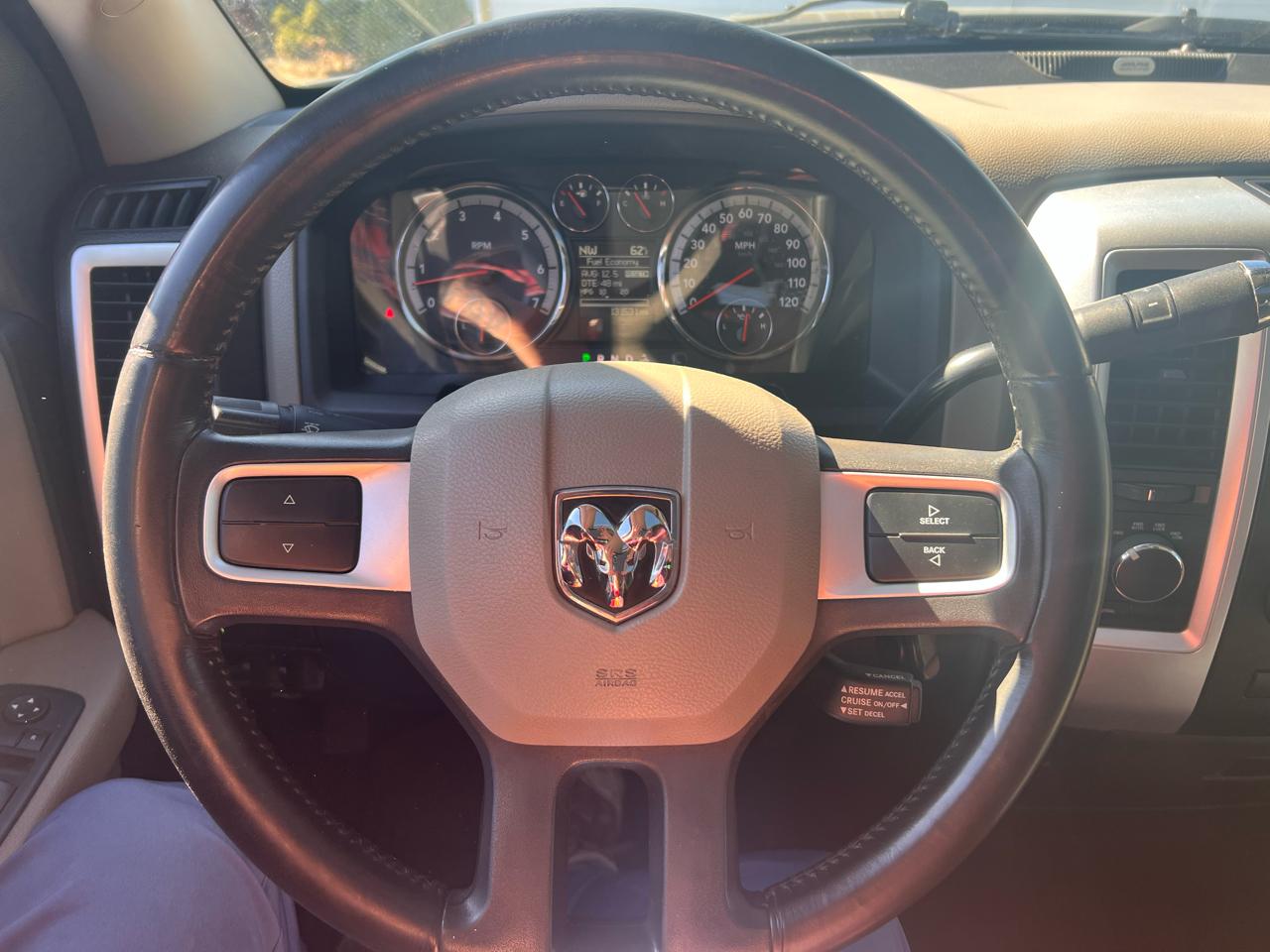 RAM 1500 4WD Quad Cab 140.5" Big Horn 2011