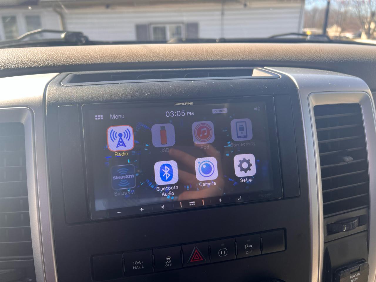 RAM 1500 4WD Quad Cab 140.5" Big Horn 2011