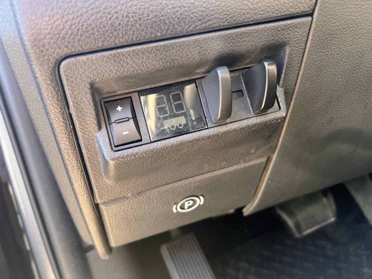 RAM 1500 4WD Quad Cab 140.5" Big Horn 2011