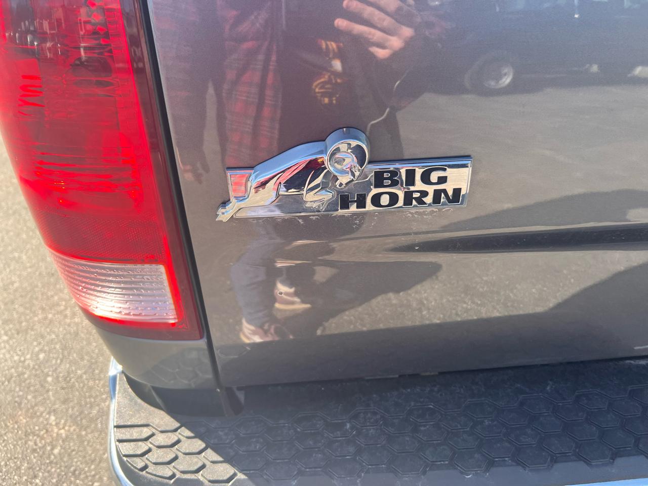 RAM 1500 4WD Quad Cab 140.5" Big Horn 2011