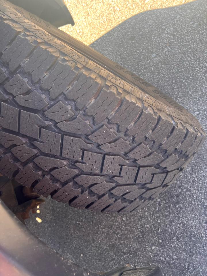 RAM 1500 4WD Quad Cab 140.5" Big Horn 2011