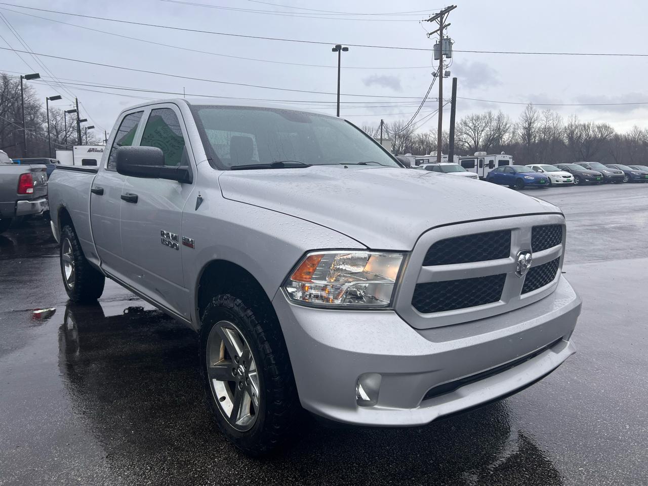 RAM 1500 4WD Quad Cab 140.5" Express 2014