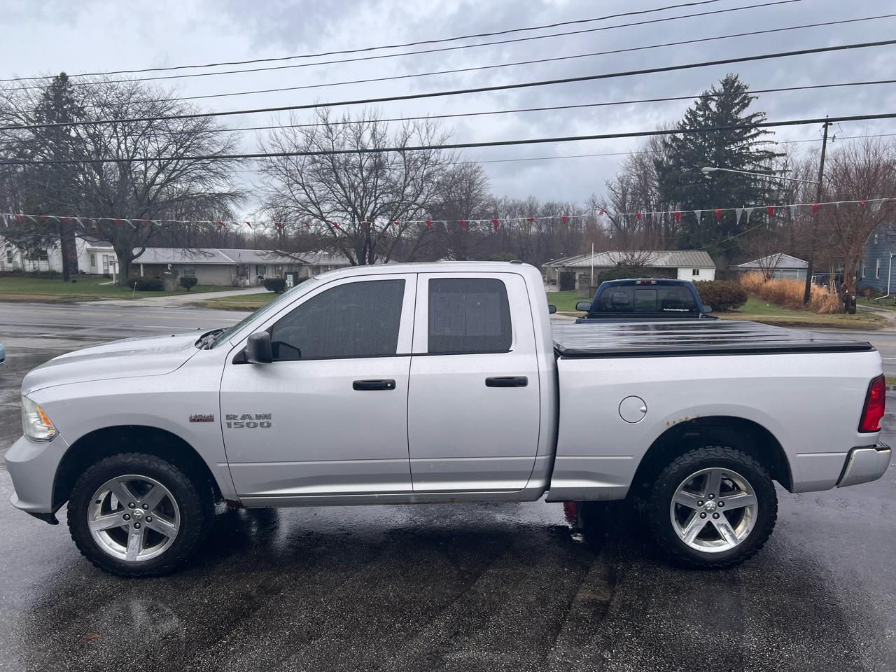 RAM 1500 4WD Quad Cab 140.5" Express 2014