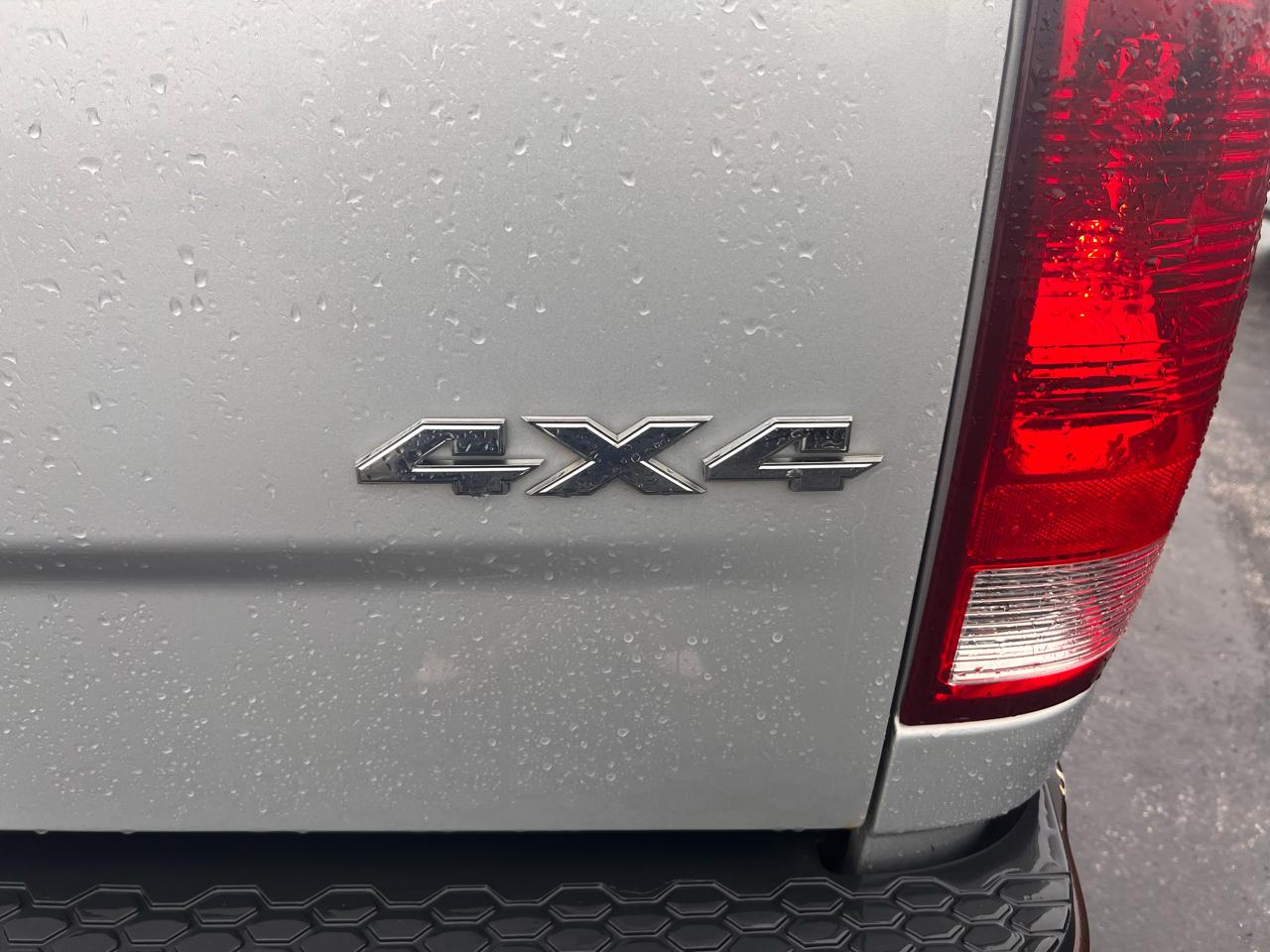 RAM 1500 4WD Quad Cab 140.5" Express 2014