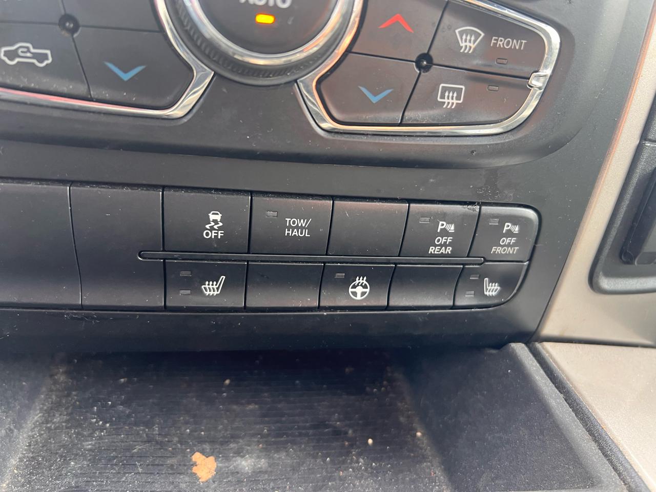 RAM 1500 Big Horn 4x4 Crew Cab 5'7" Box 2018