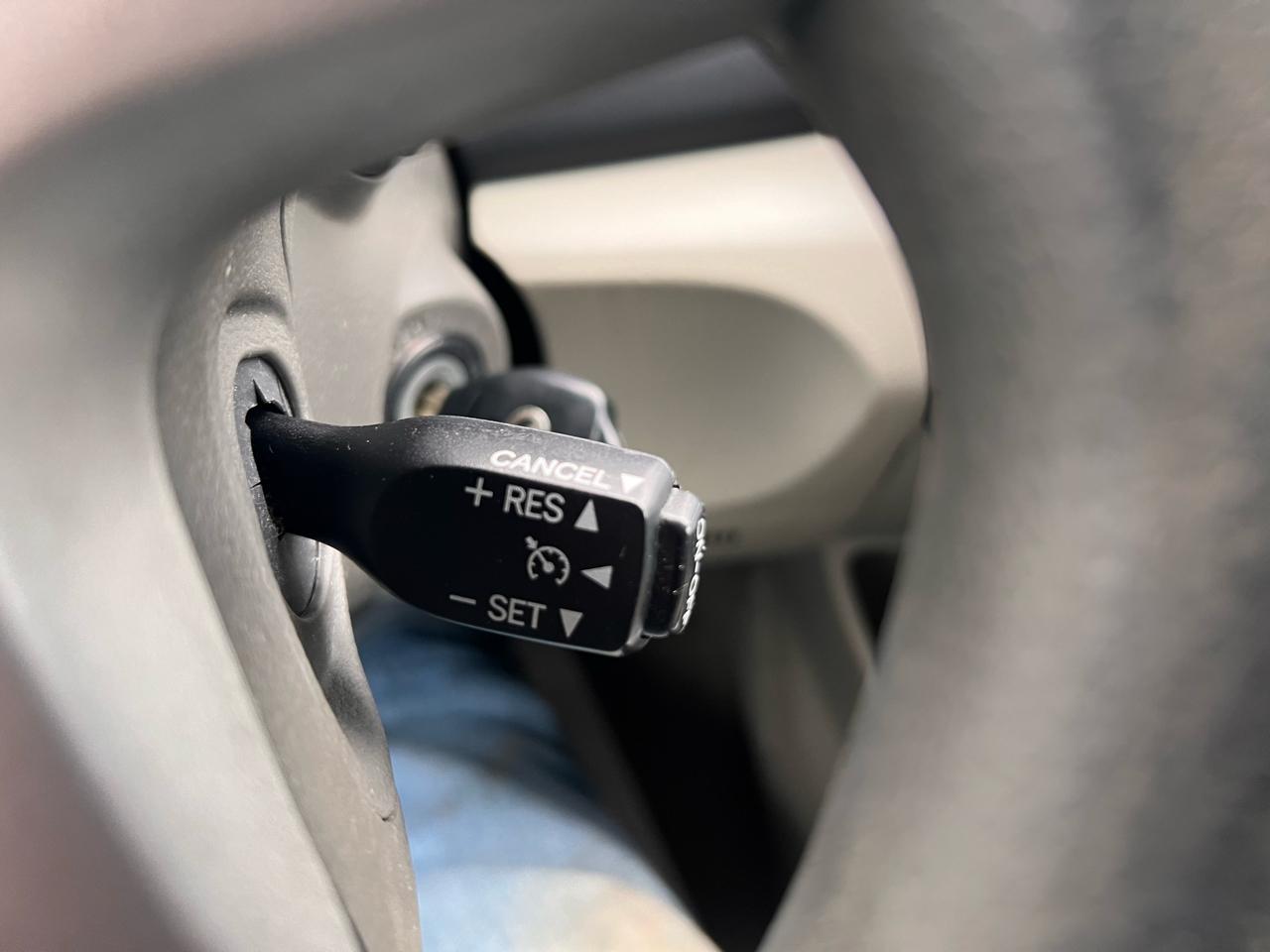 Toyota Camry 4dr Sdn I4 Auto XLE (Natl) 2007