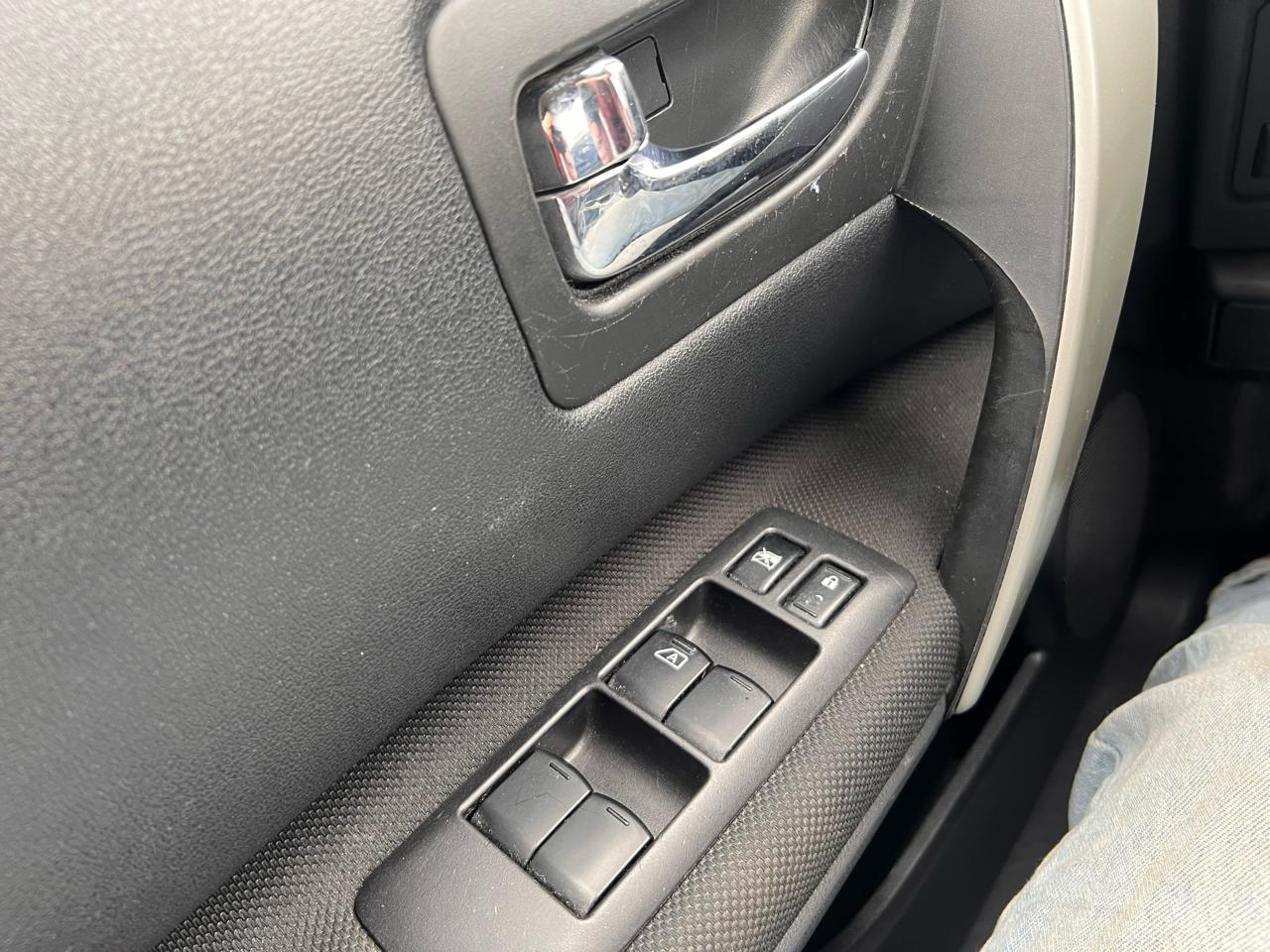 Nissan Rogue Select AWD 4dr S 2015