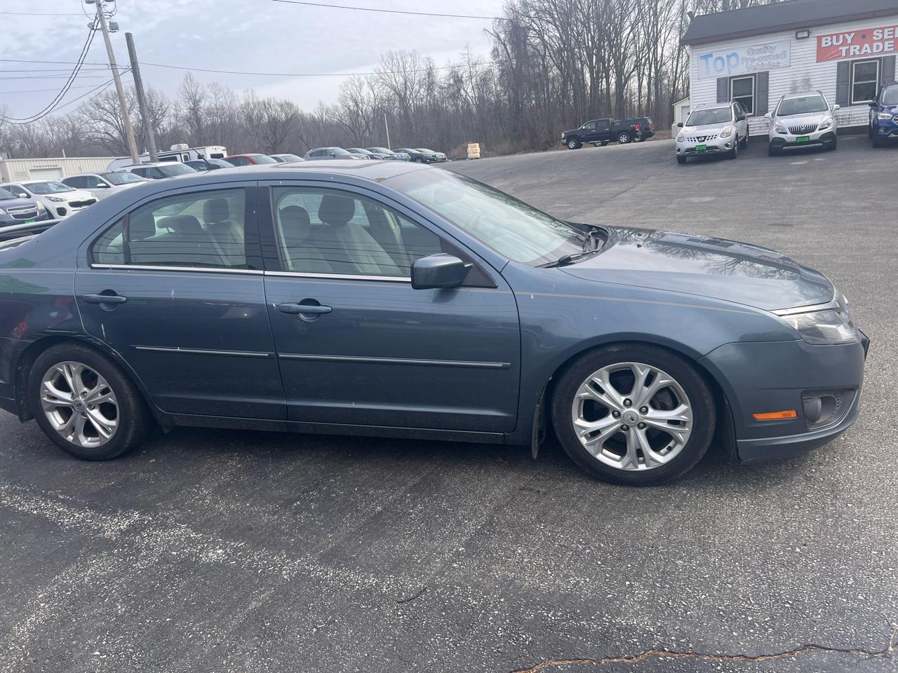 Ford Fusion 4dr Sdn SE FWD 2012