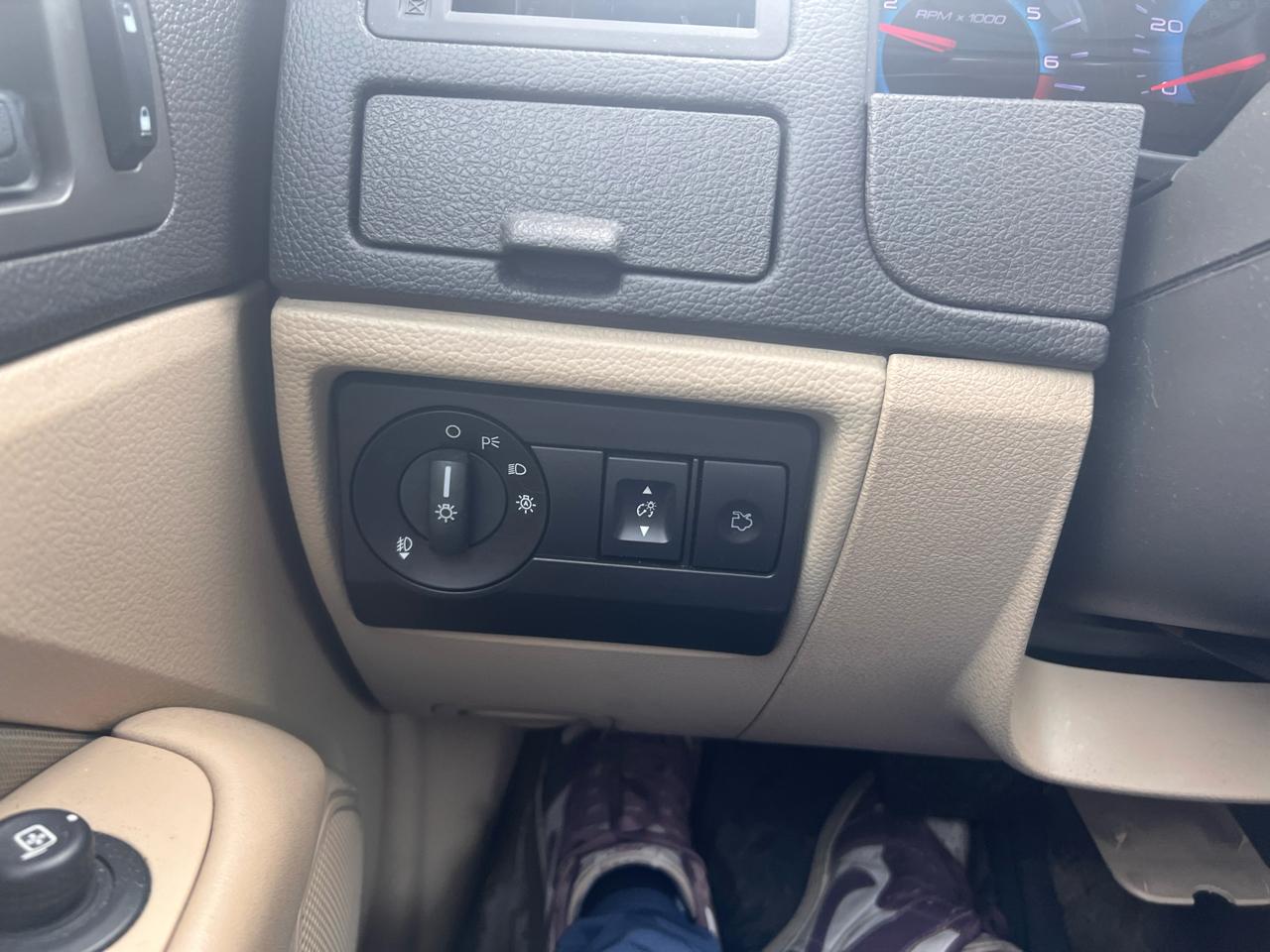 Ford Fusion 4dr Sdn SE FWD 2012