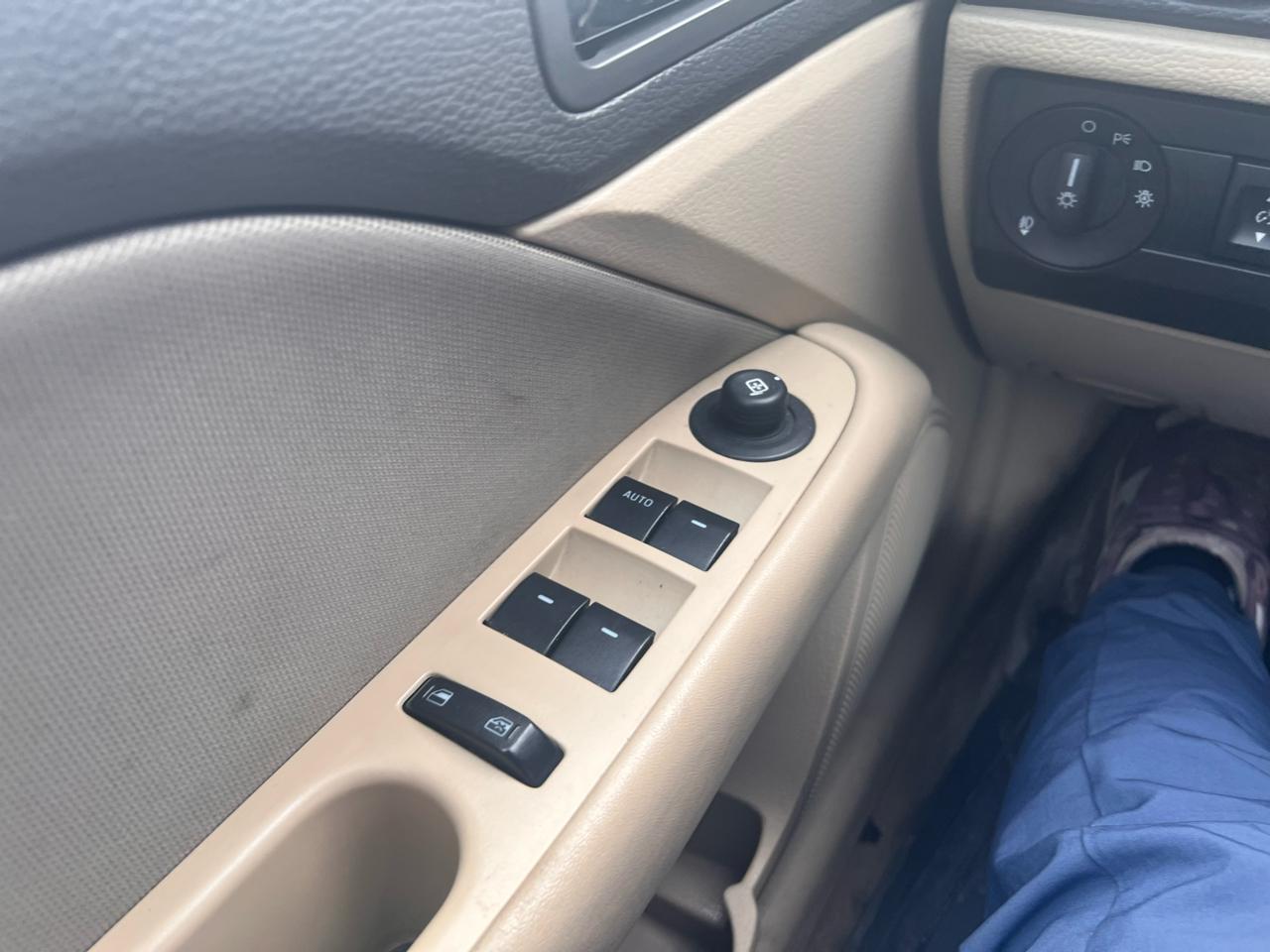 Ford Fusion 4dr Sdn SE FWD 2012