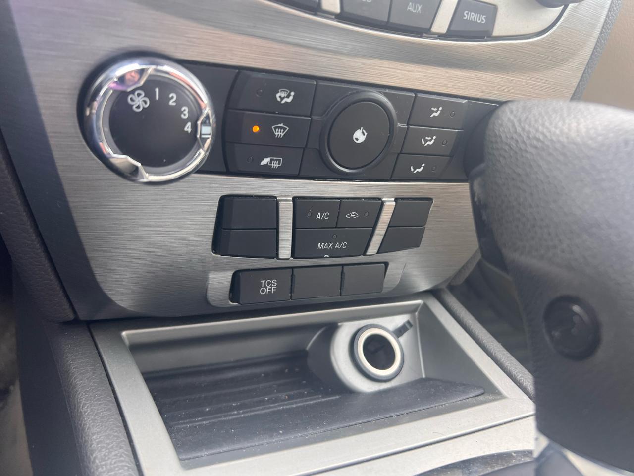 Ford Fusion 4dr Sdn SE FWD 2012