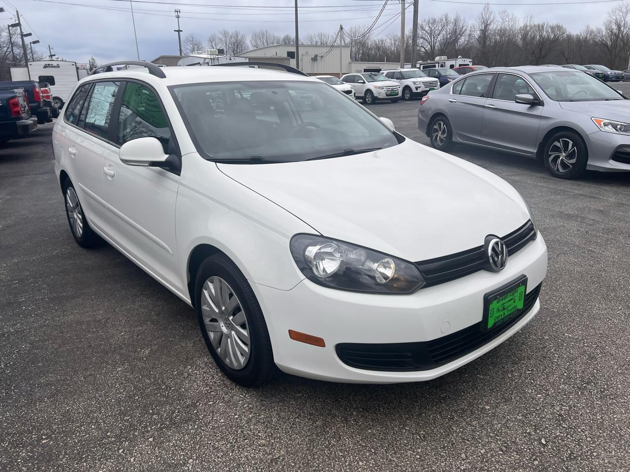 Volkswagen Jetta SportWagen 4dr Auto SE w/Sunroof PZEV 2013