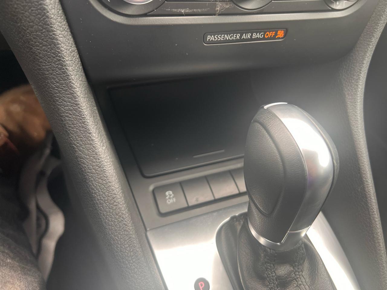 Volkswagen Jetta SportWagen 4dr Auto SE w/Sunroof PZEV 2013