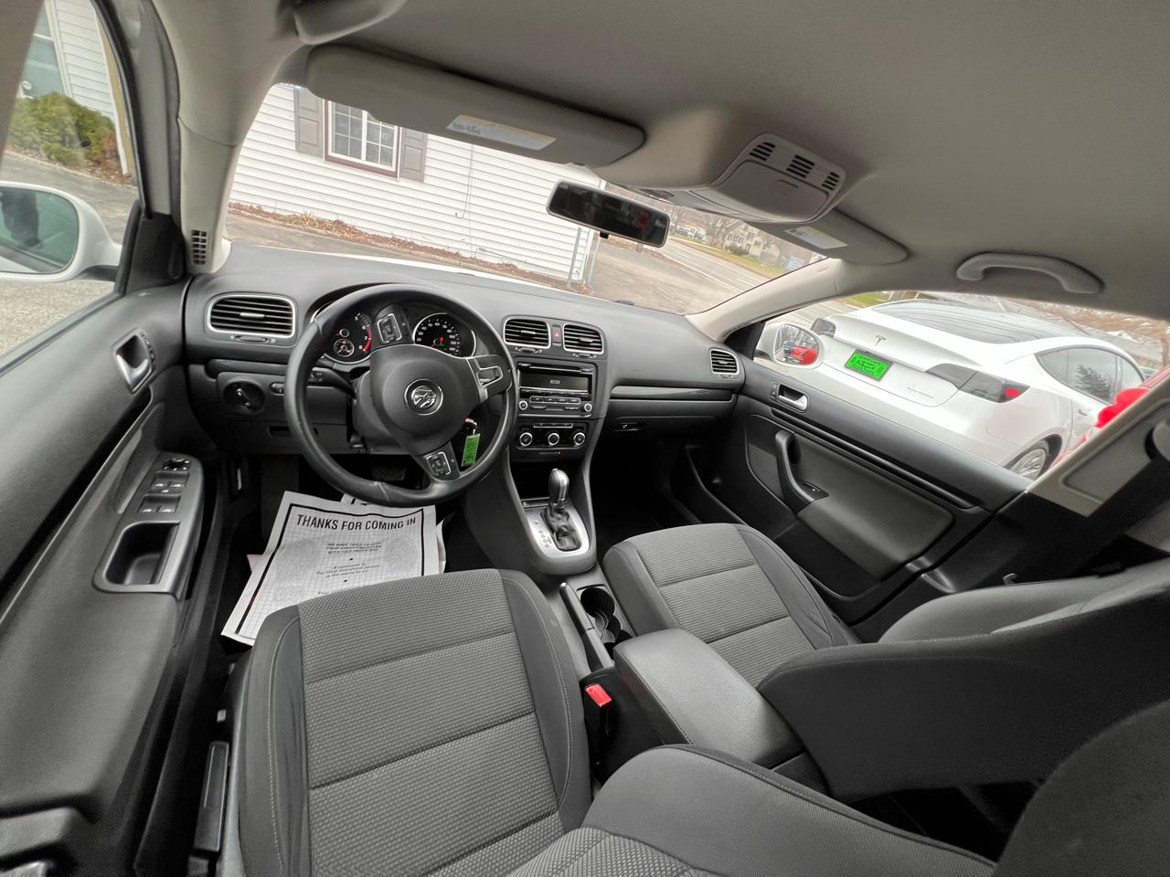 Volkswagen Jetta SportWagen 4dr Auto SE w/Sunroof PZEV 2013