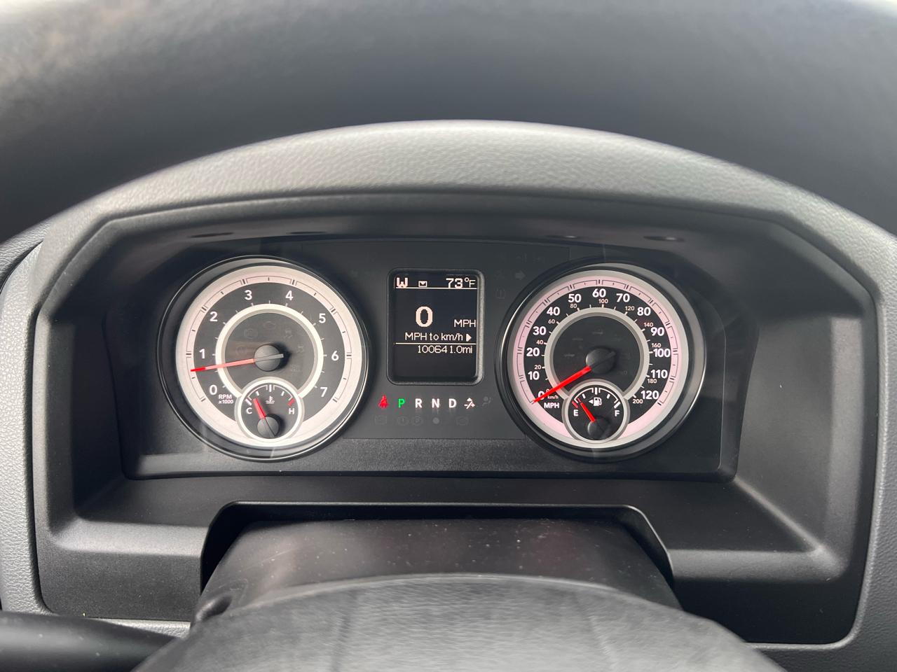 RAM 1500 4WD Crew Cab 140.5" SLT 2015