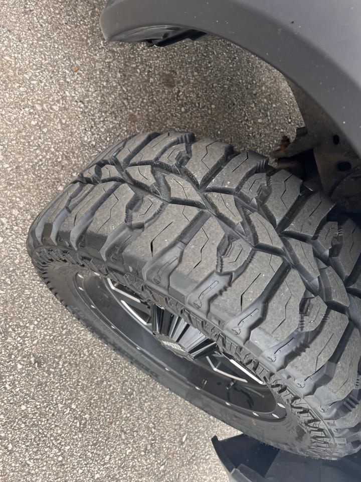 RAM 1500 4WD Crew Cab 140.5" SLT 2015