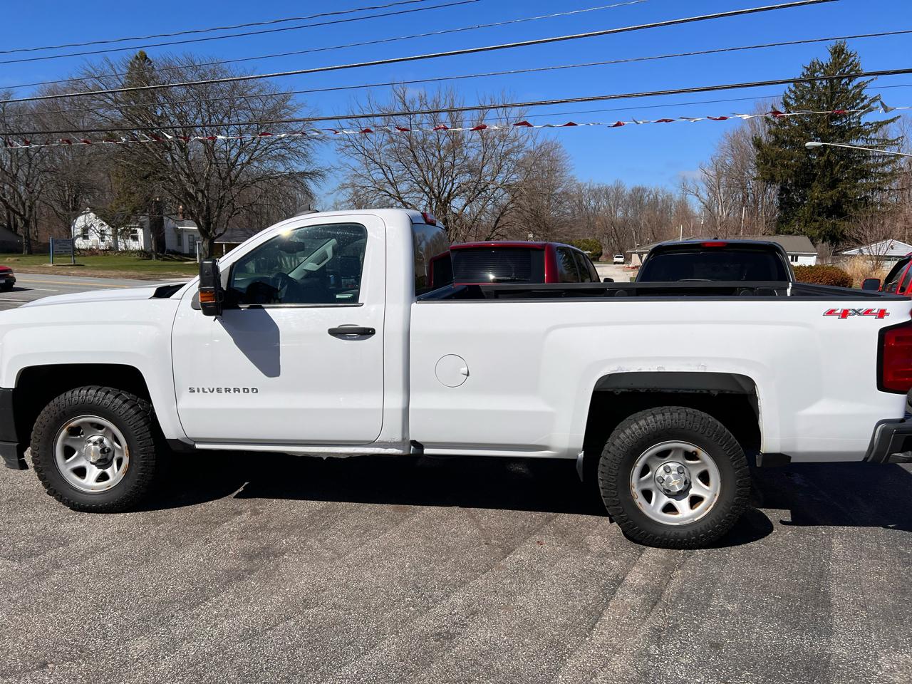 Chevrolet Silverado 1500 4WD Reg Cab 133.0" Work Truck 2017