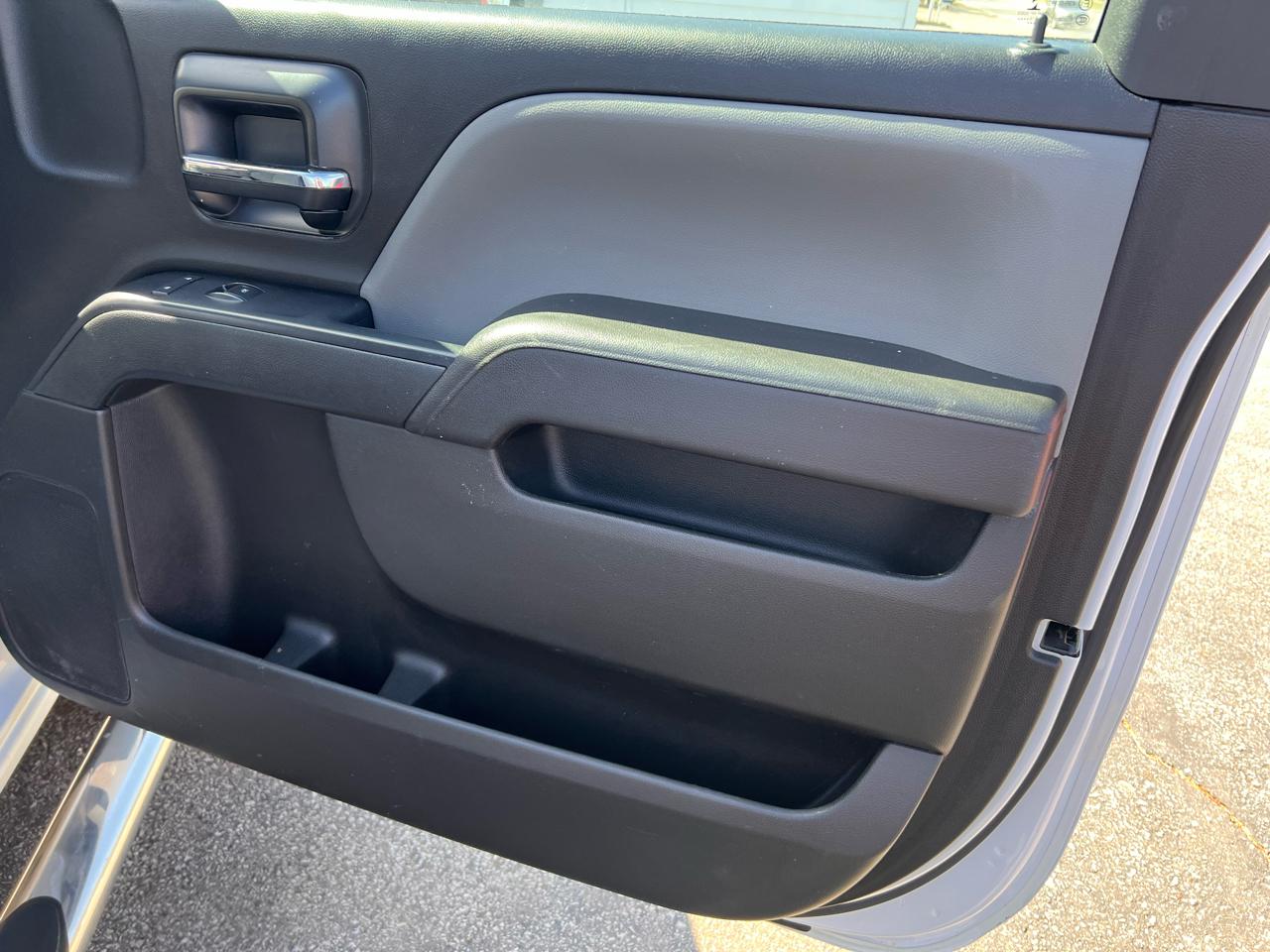 Chevrolet Silverado 1500 4WD Reg Cab 133.0" Work Truck 2017