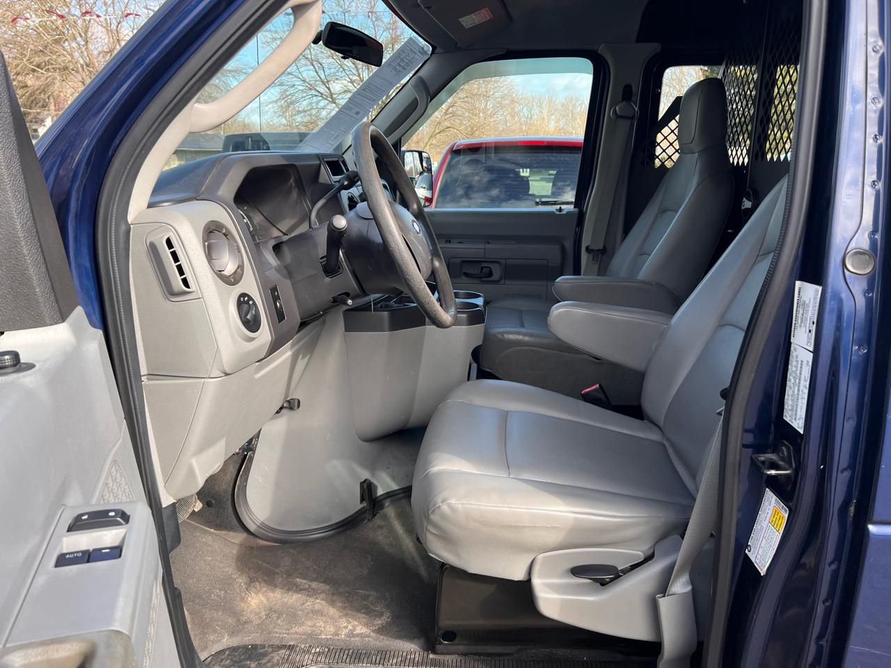 Ford Econoline Cargo Van E-150 Recreational 2011