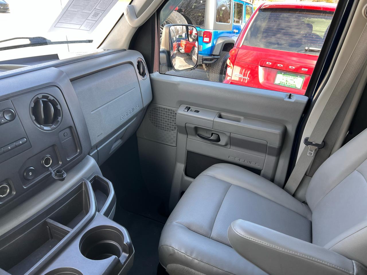 Ford Econoline Cargo Van E-150 Recreational 2011