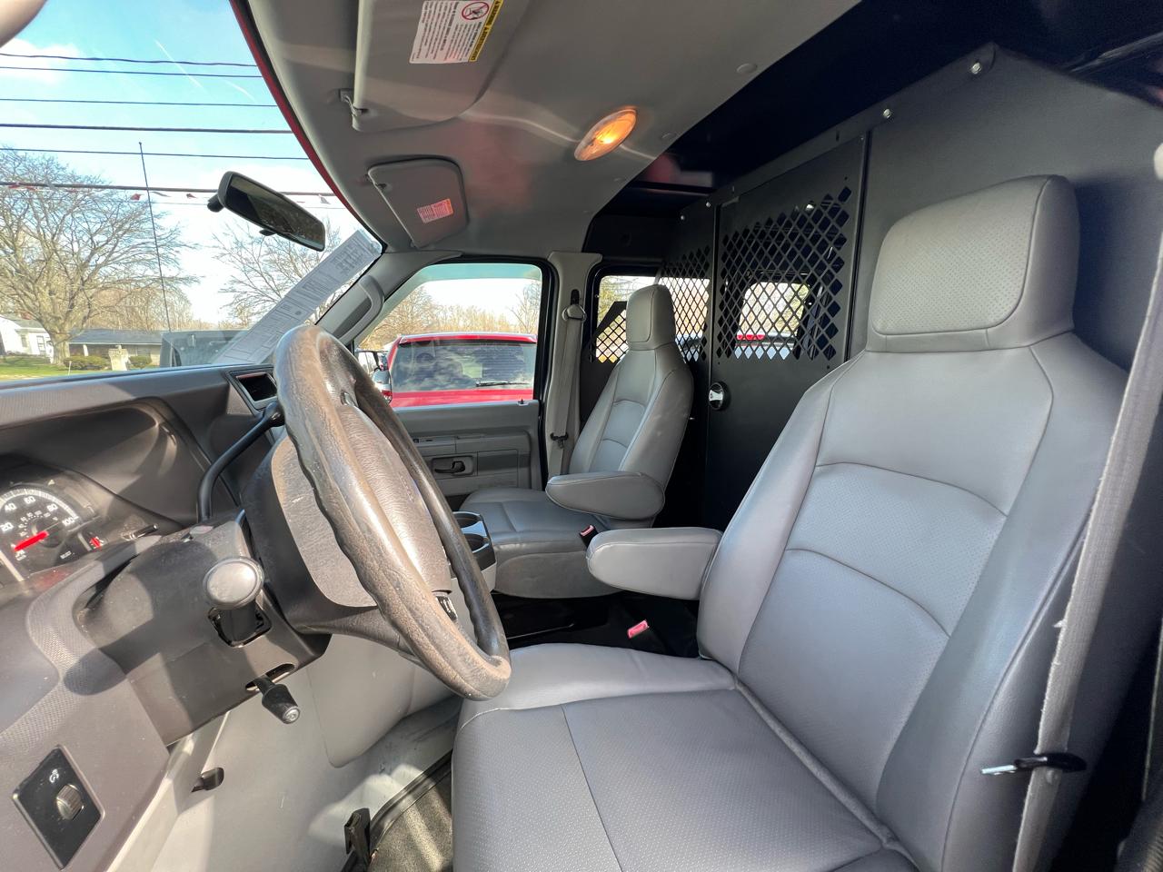 Ford Econoline Cargo Van E-150 Recreational 2011