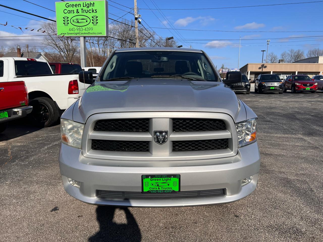 RAM 1500 4WD Quad Cab 140.5" Express 2012