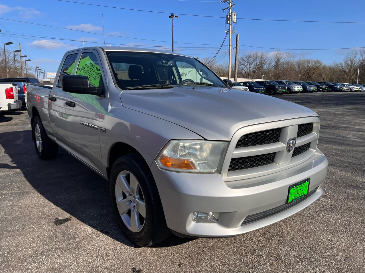 RAM 1500 4WD Quad Cab 140.5" Express 2012
