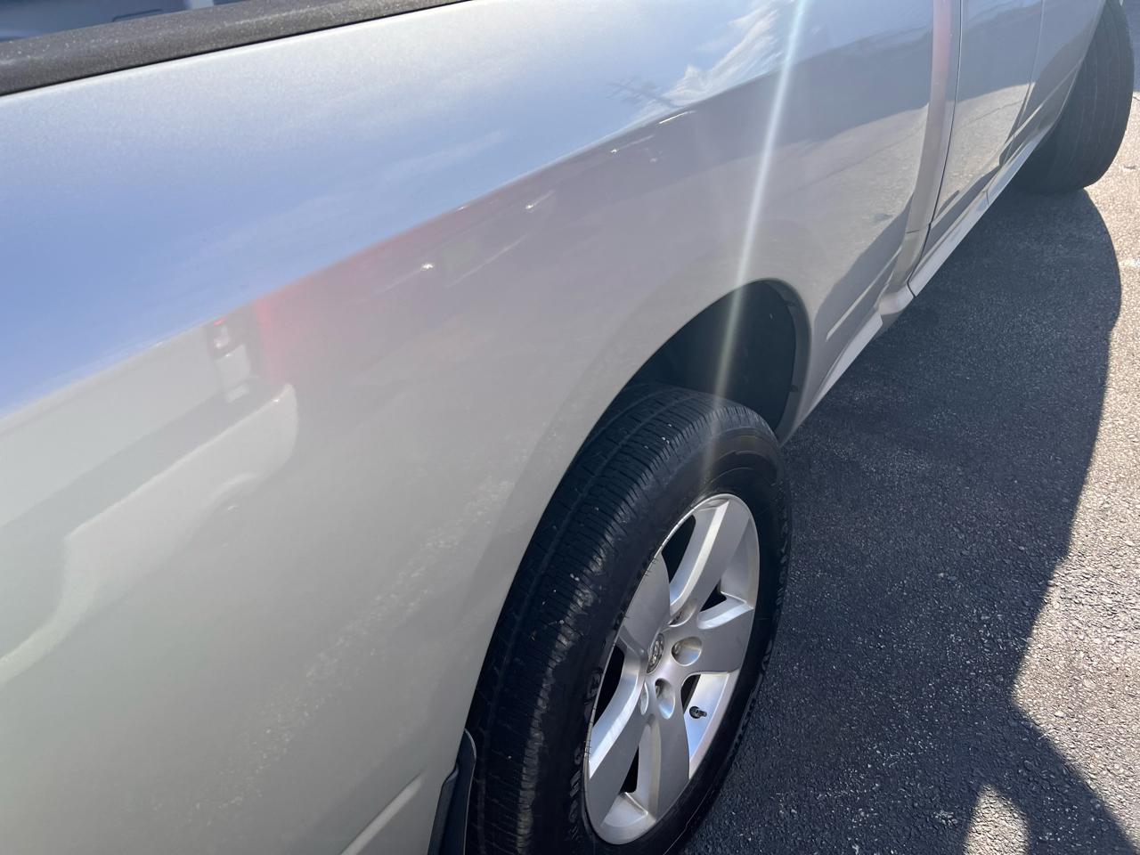 RAM 1500 4WD Quad Cab 140.5" Express 2012