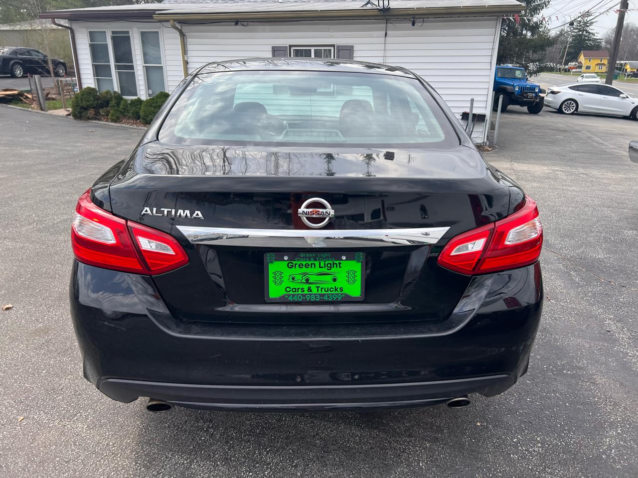 Nissan Altima 2.5 S Sedan 2017