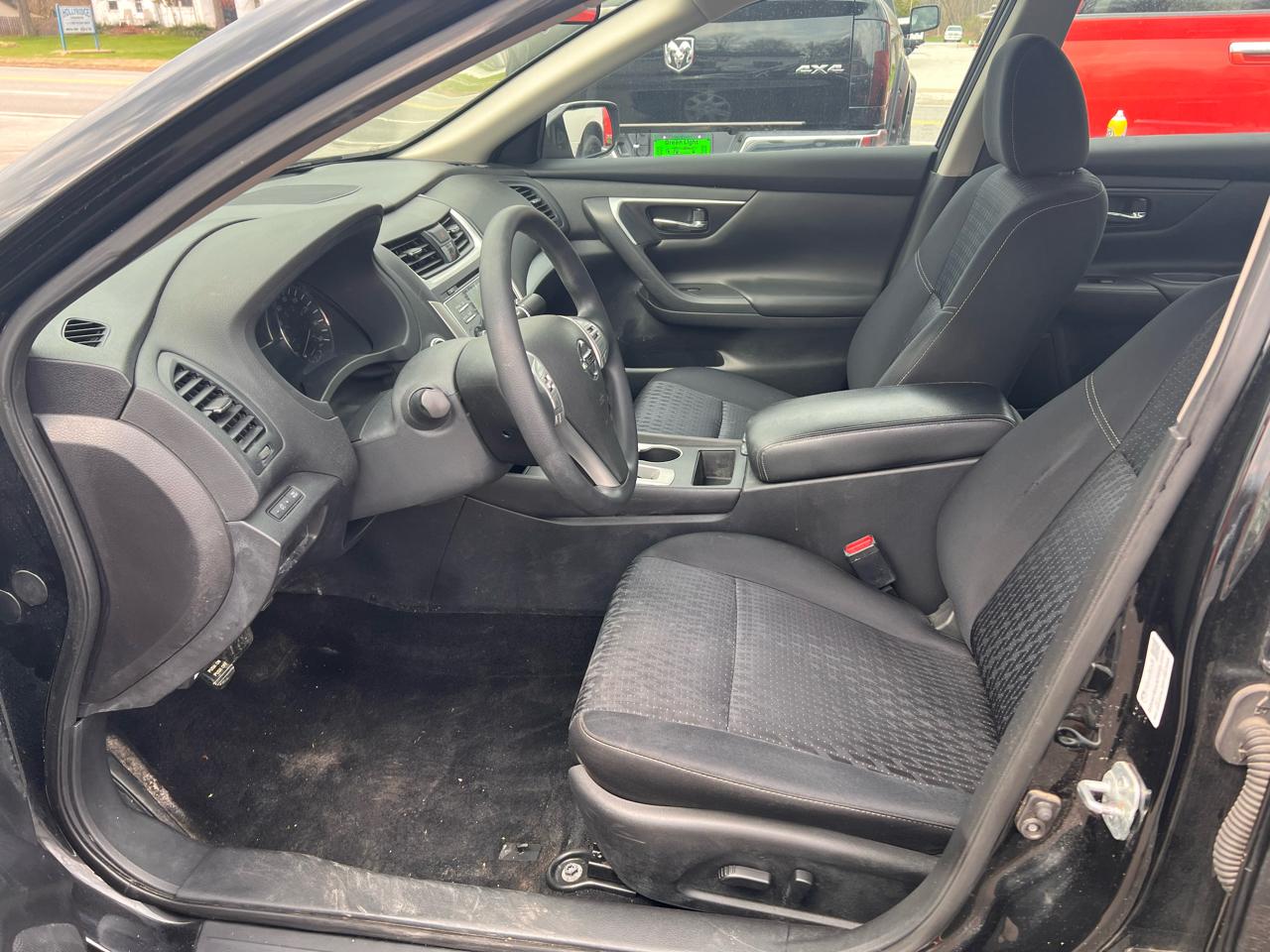 Nissan Altima 2.5 S Sedan 2017