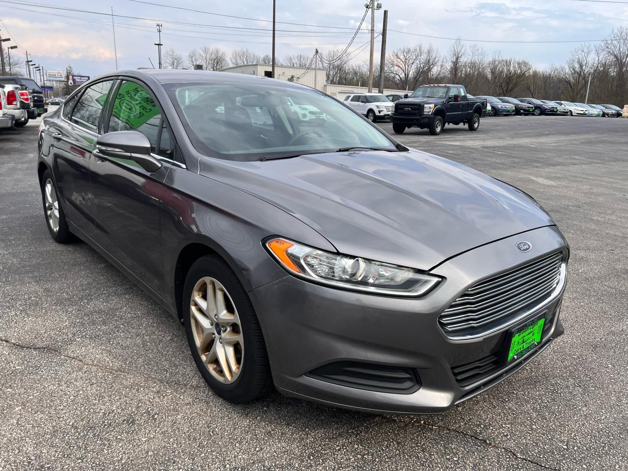 Ford Fusion 4dr Sdn SE FWD 2014