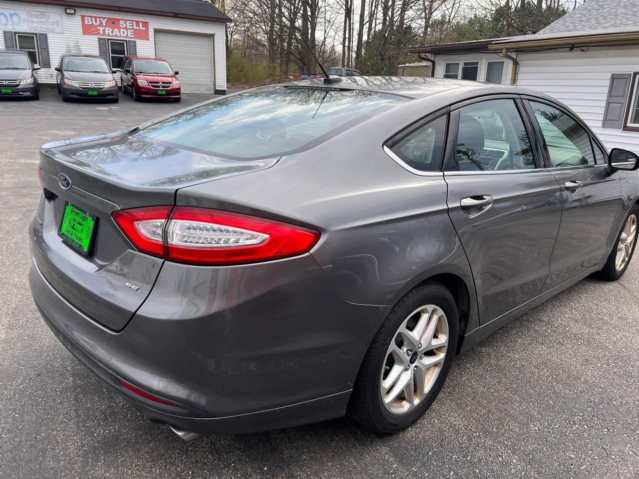 Ford Fusion 4dr Sdn SE FWD 2014