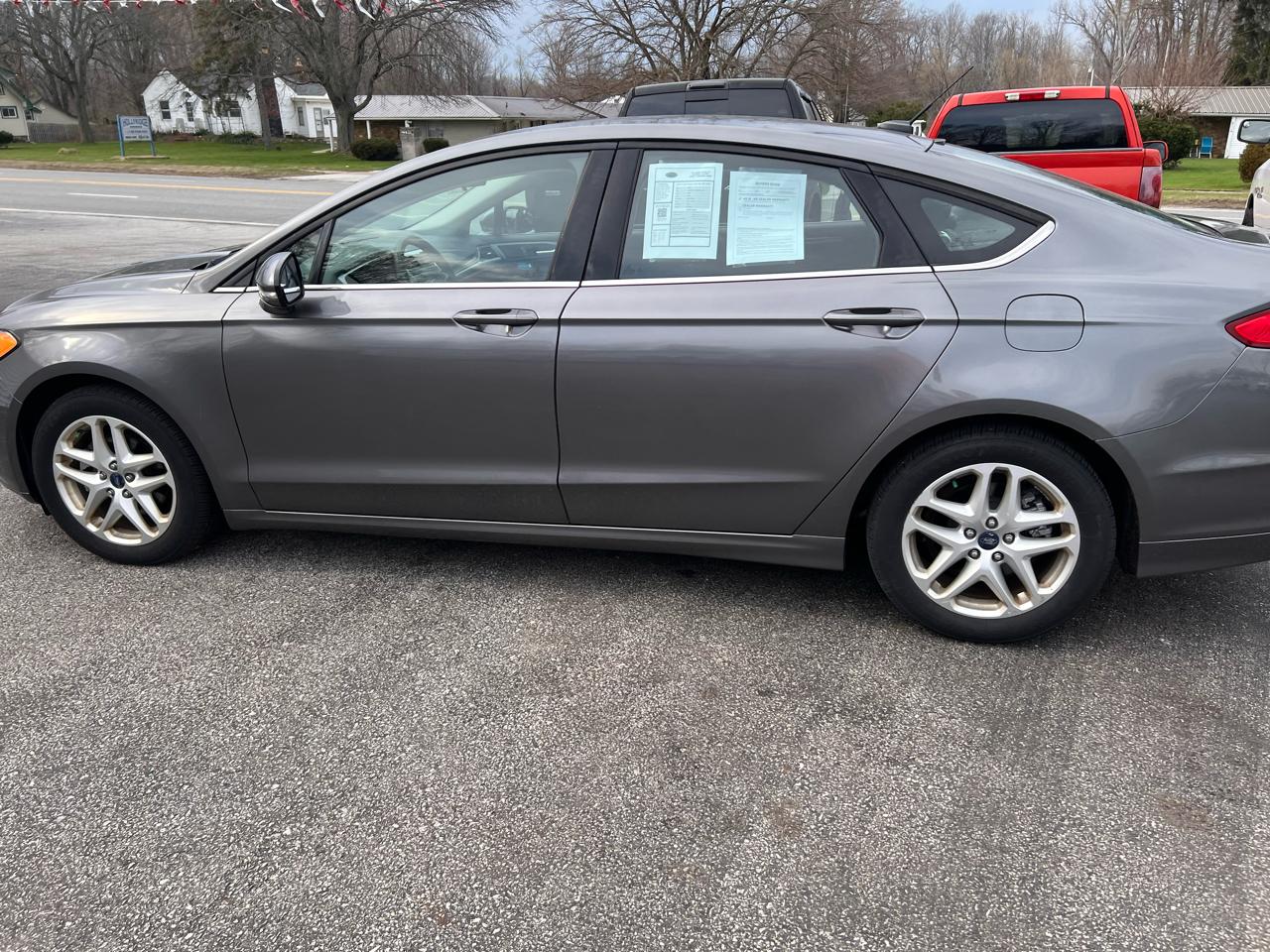 Ford Fusion 4dr Sdn SE FWD 2014