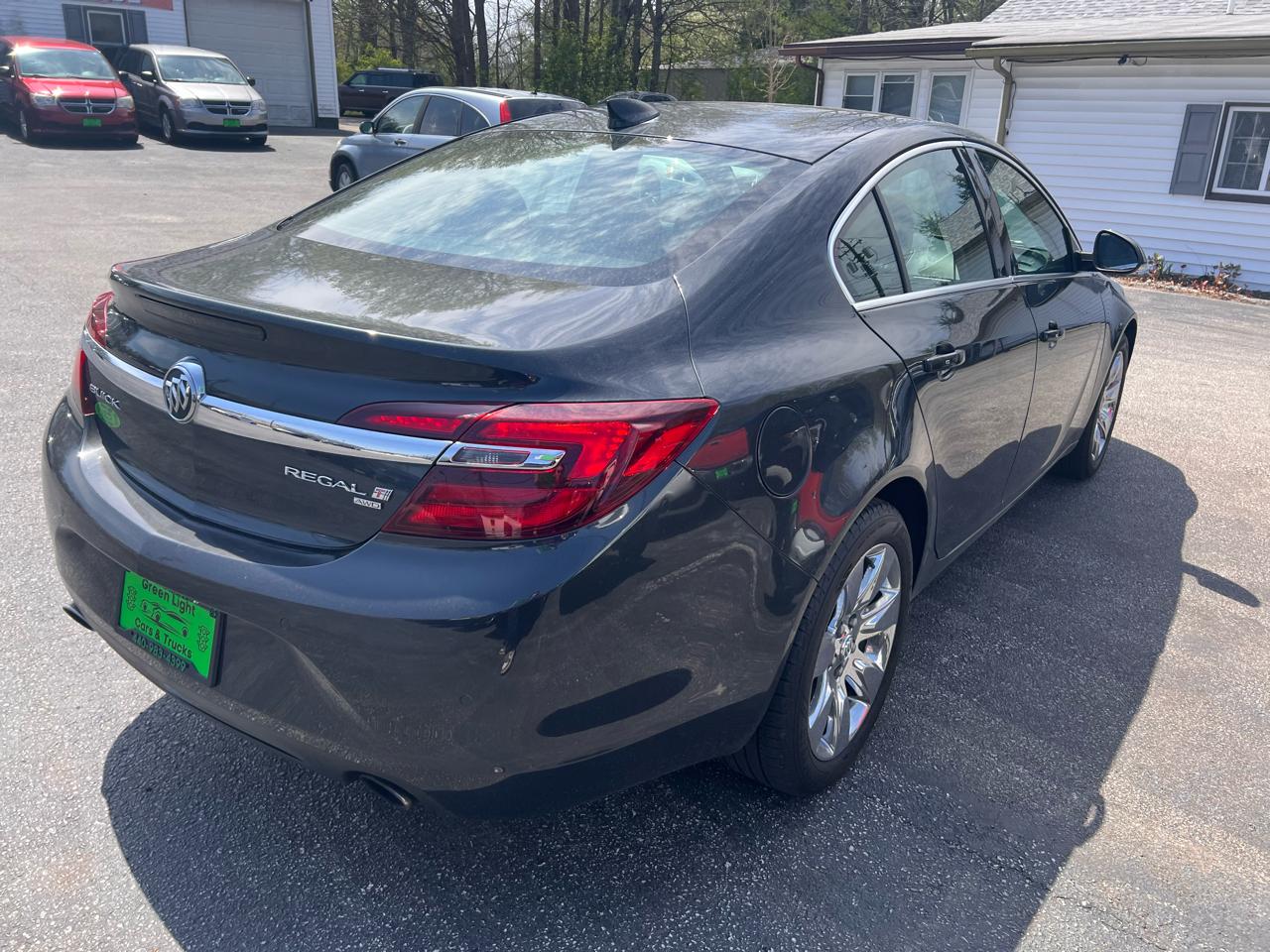 Buick Regal 4dr Sdn Premium II AWD 2016