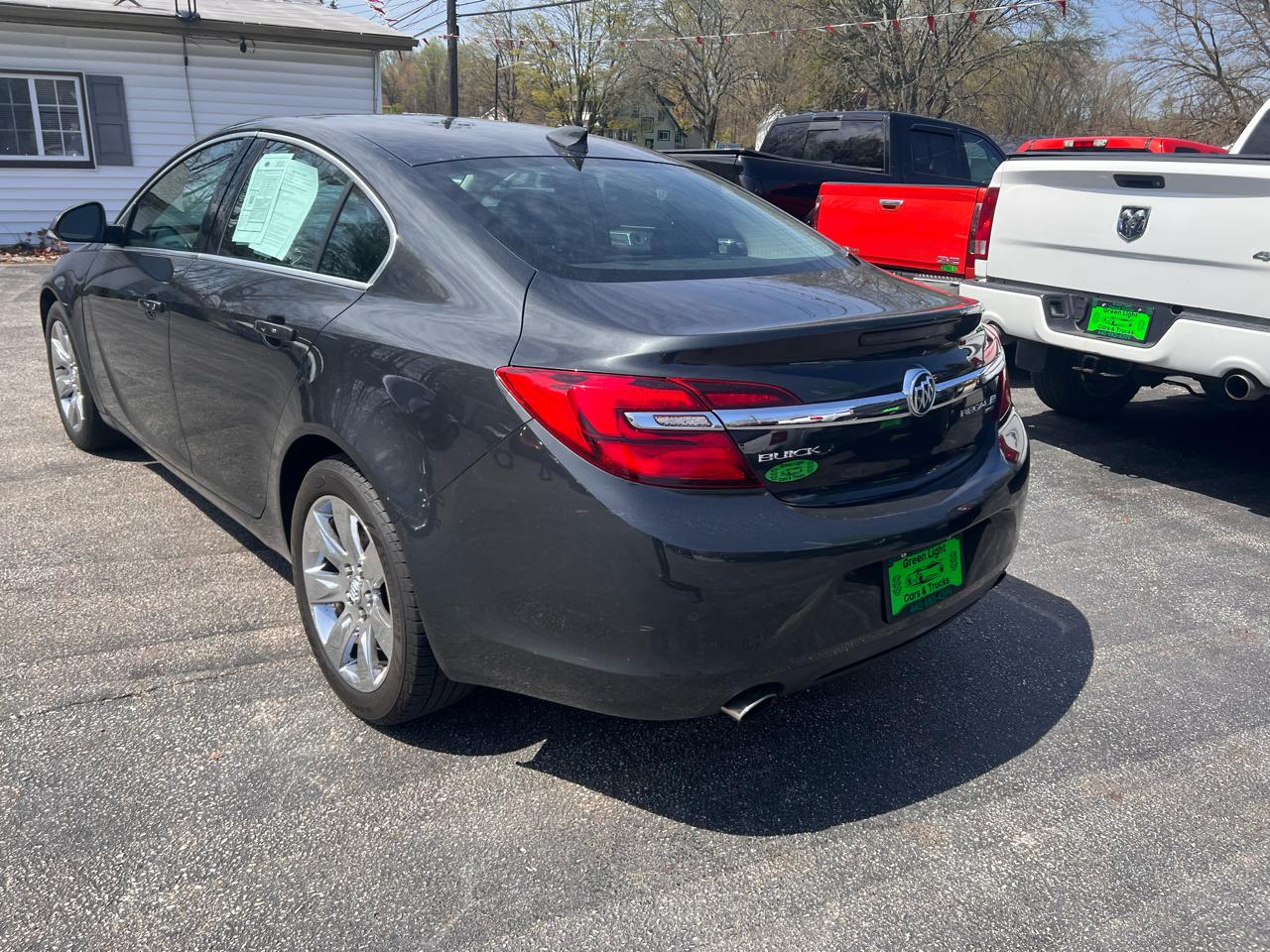 Buick Regal 4dr Sdn Premium II AWD 2016