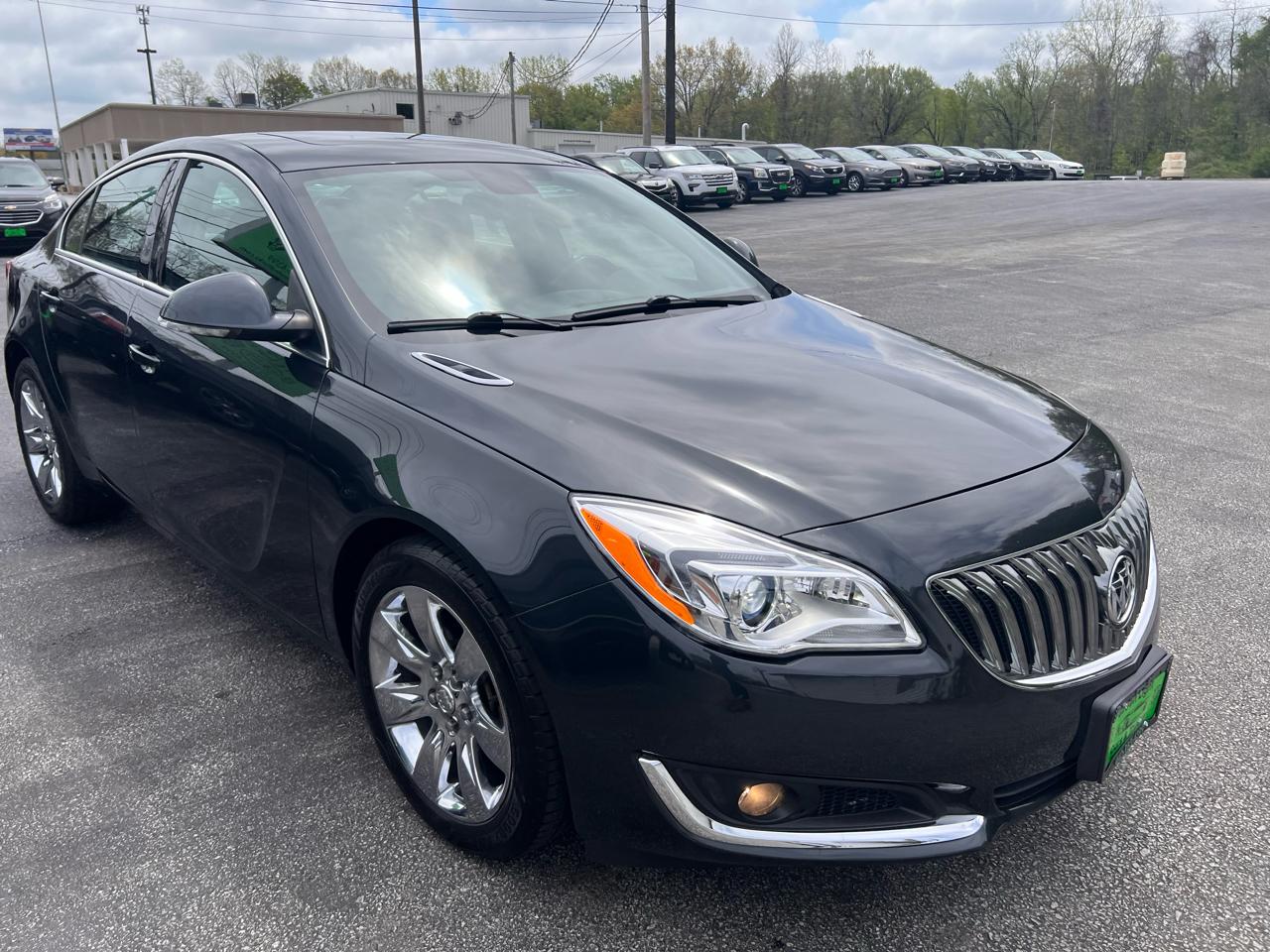 Buick Regal 4dr Sdn Premium II AWD 2016