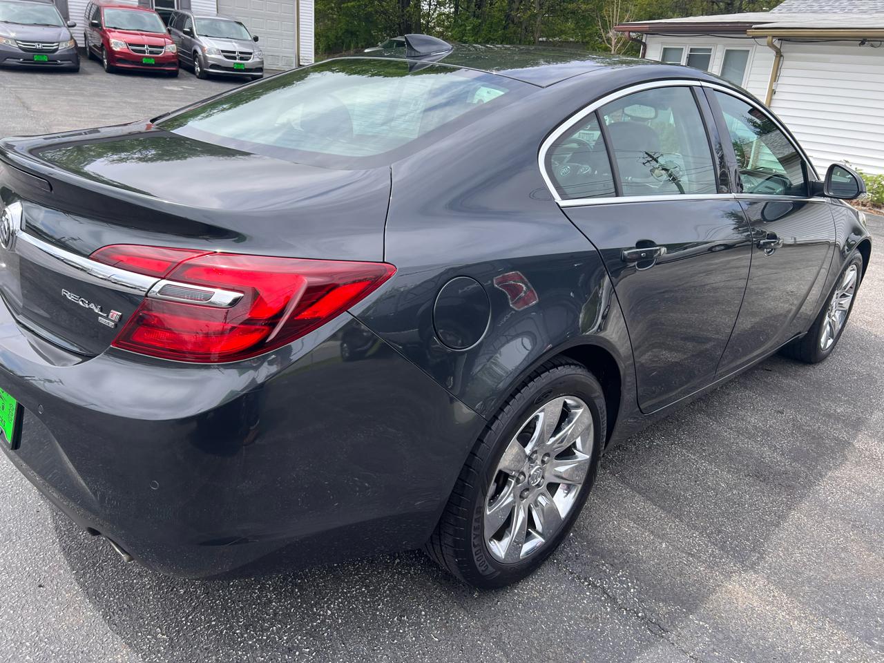 Buick Regal 4dr Sdn Premium II AWD 2016