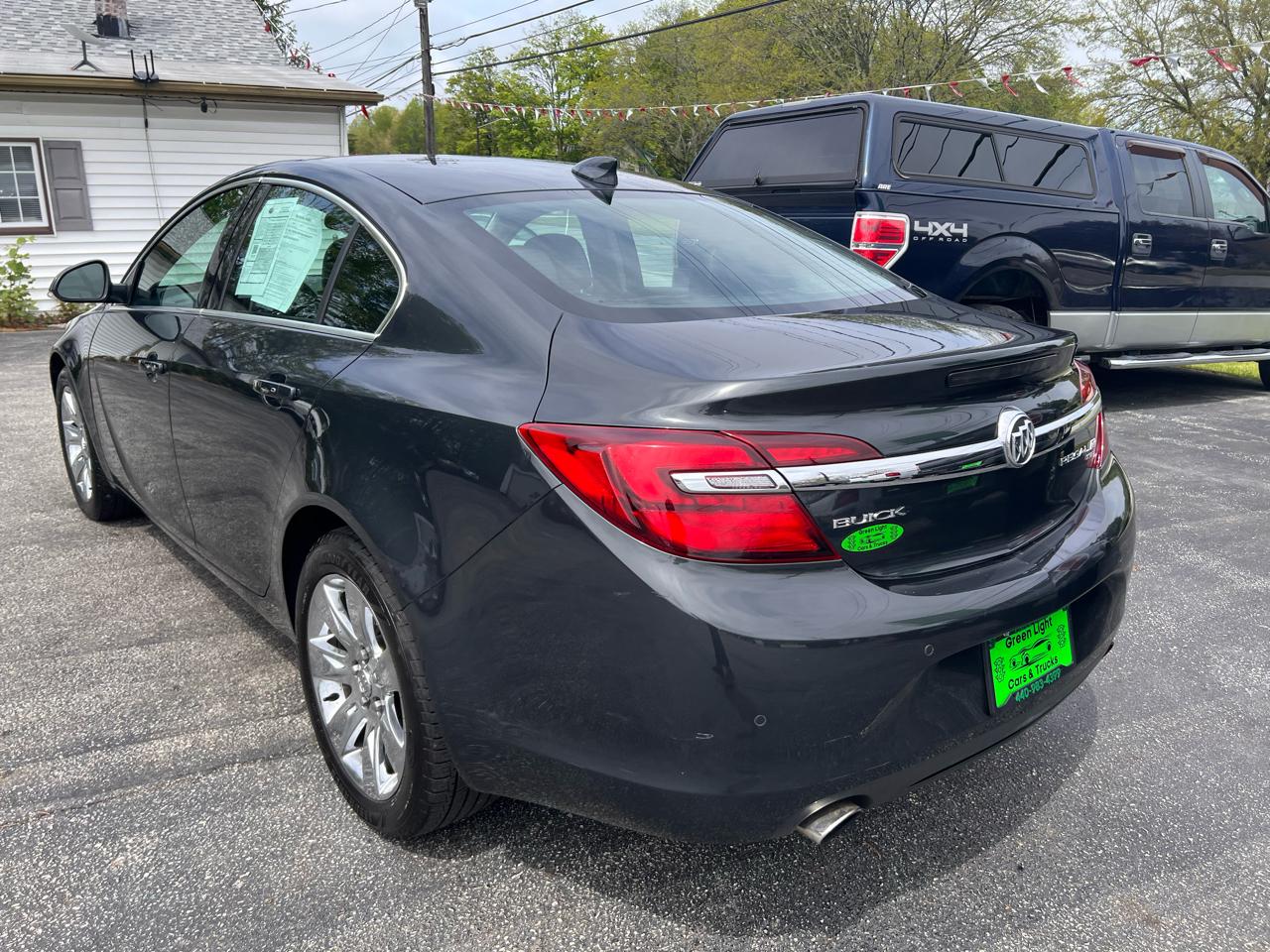 Buick Regal 4dr Sdn Premium II AWD 2016