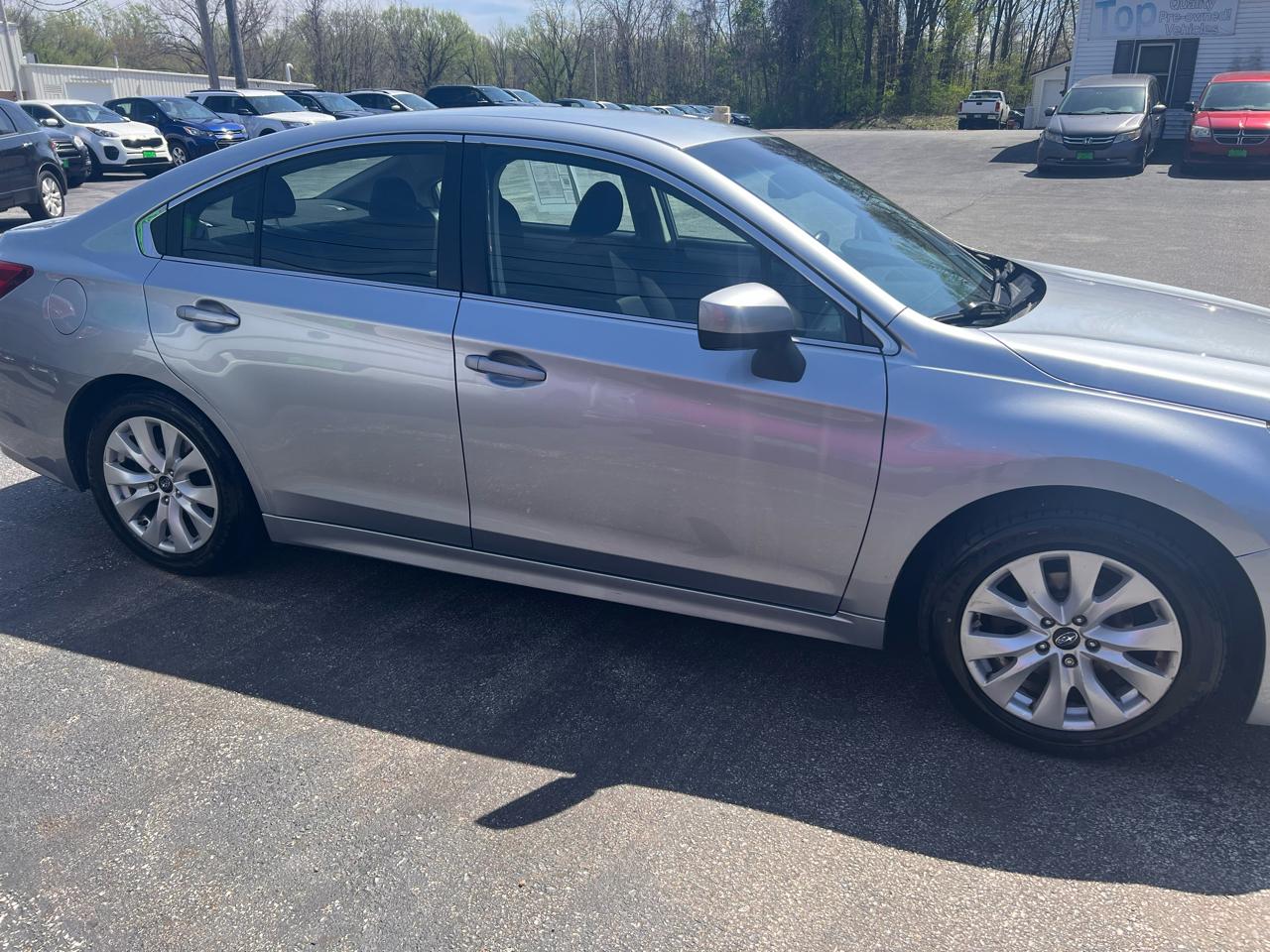 Subaru Legacy 4dr Sdn 2.5i Premium 2015