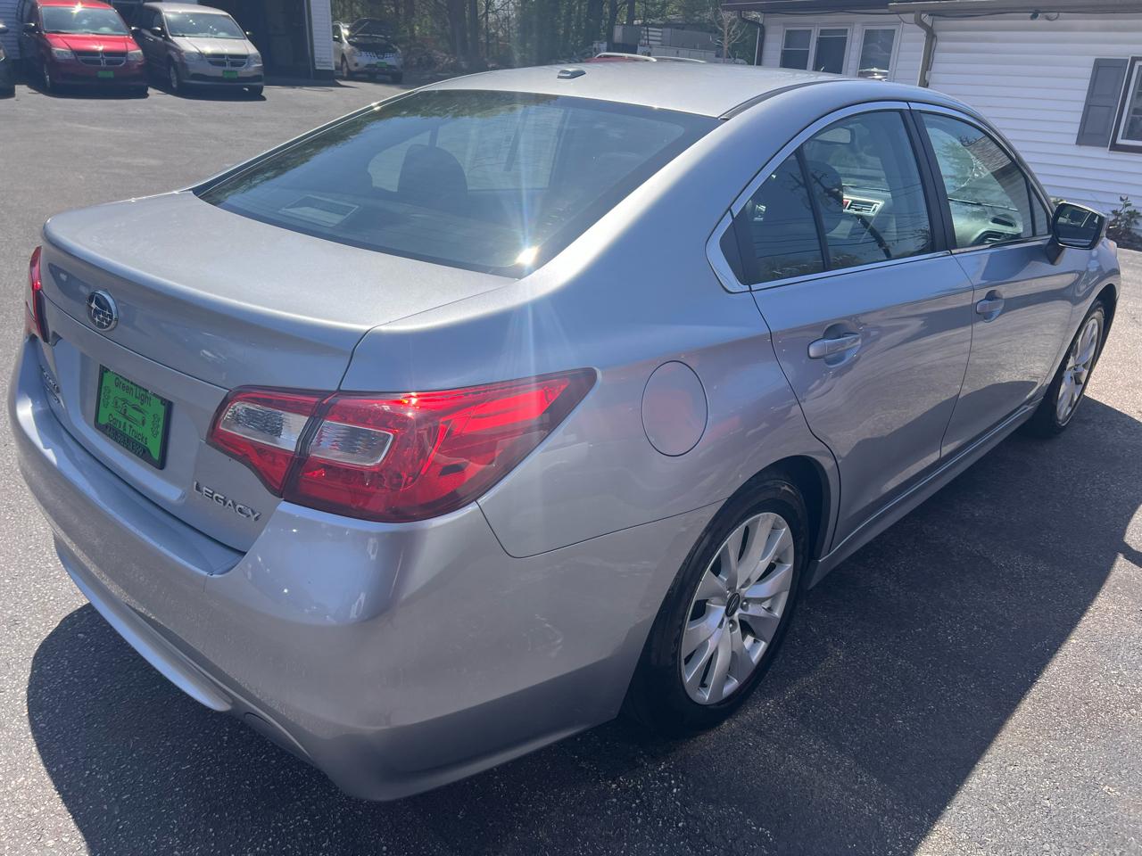 Subaru Legacy 4dr Sdn 2.5i Premium 2015