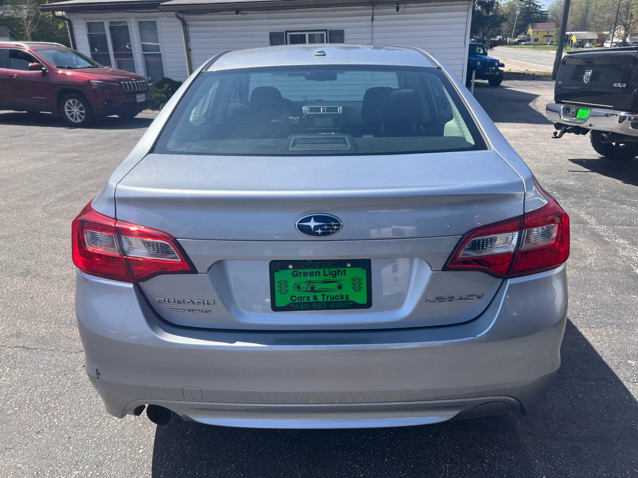 Subaru Legacy 4dr Sdn 2.5i Premium 2015