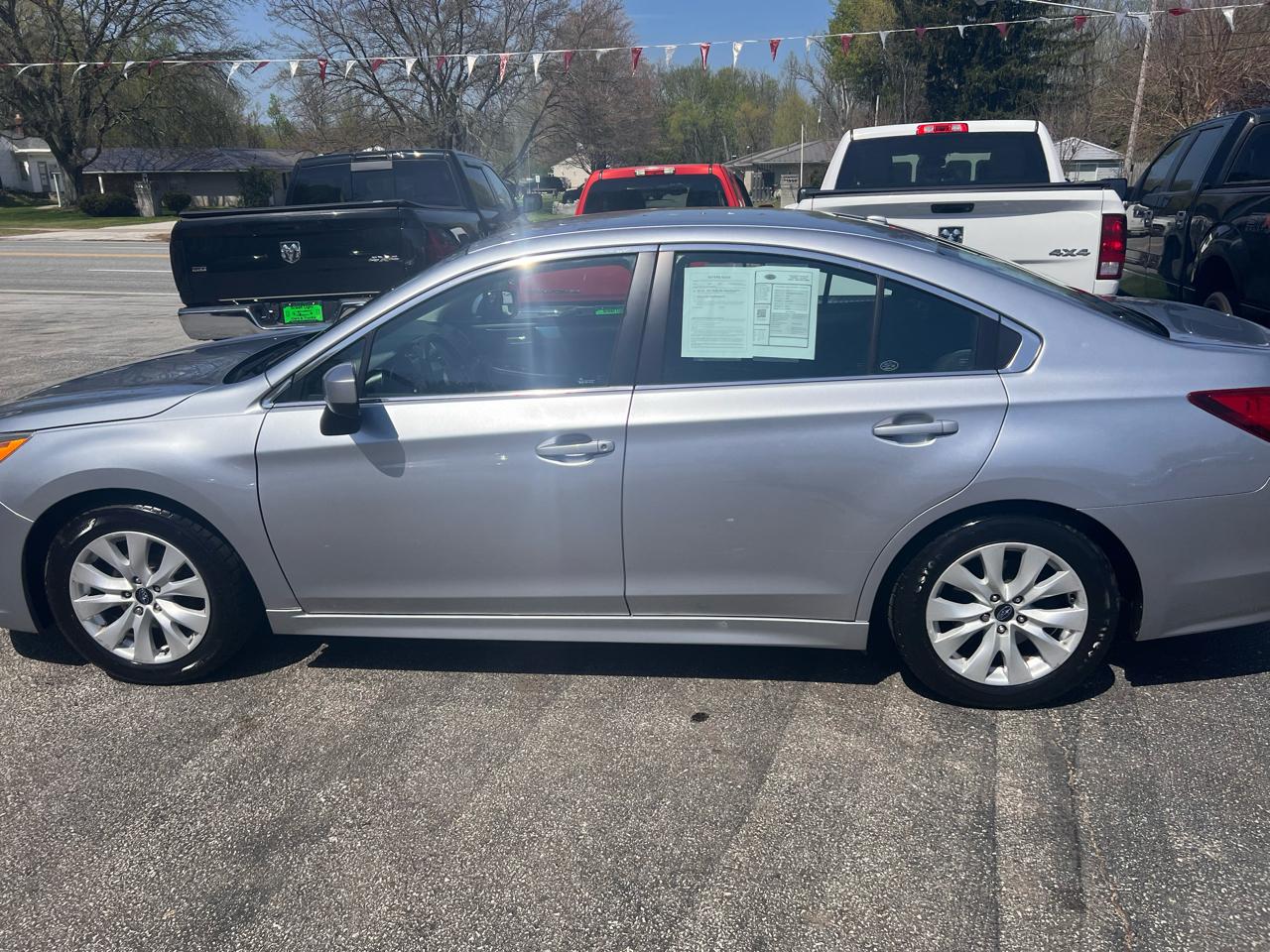 Subaru Legacy 4dr Sdn 2.5i Premium 2015