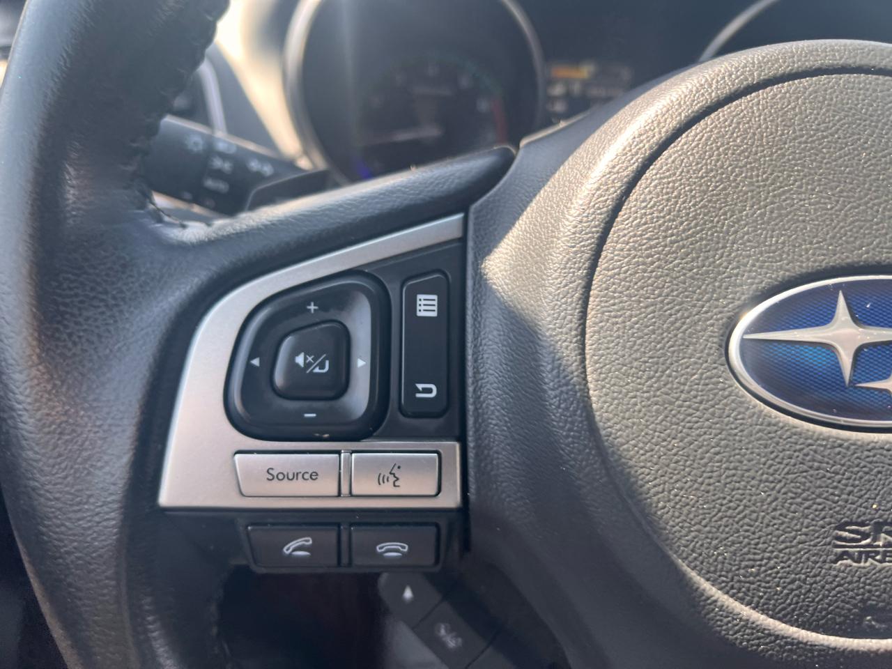 Subaru Legacy 4dr Sdn 2.5i Premium 2015