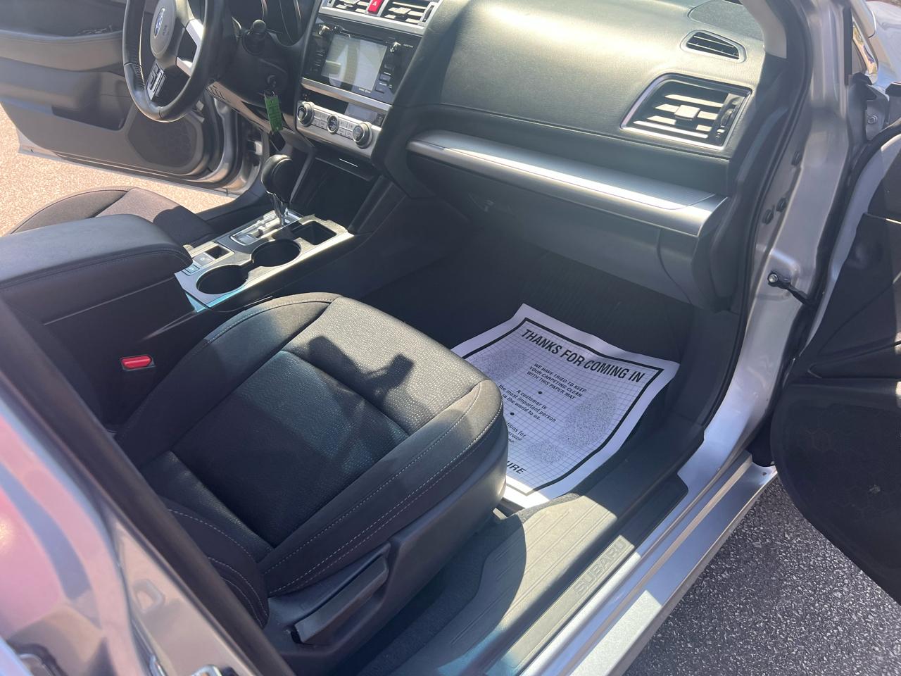 Subaru Legacy 4dr Sdn 2.5i Premium 2015